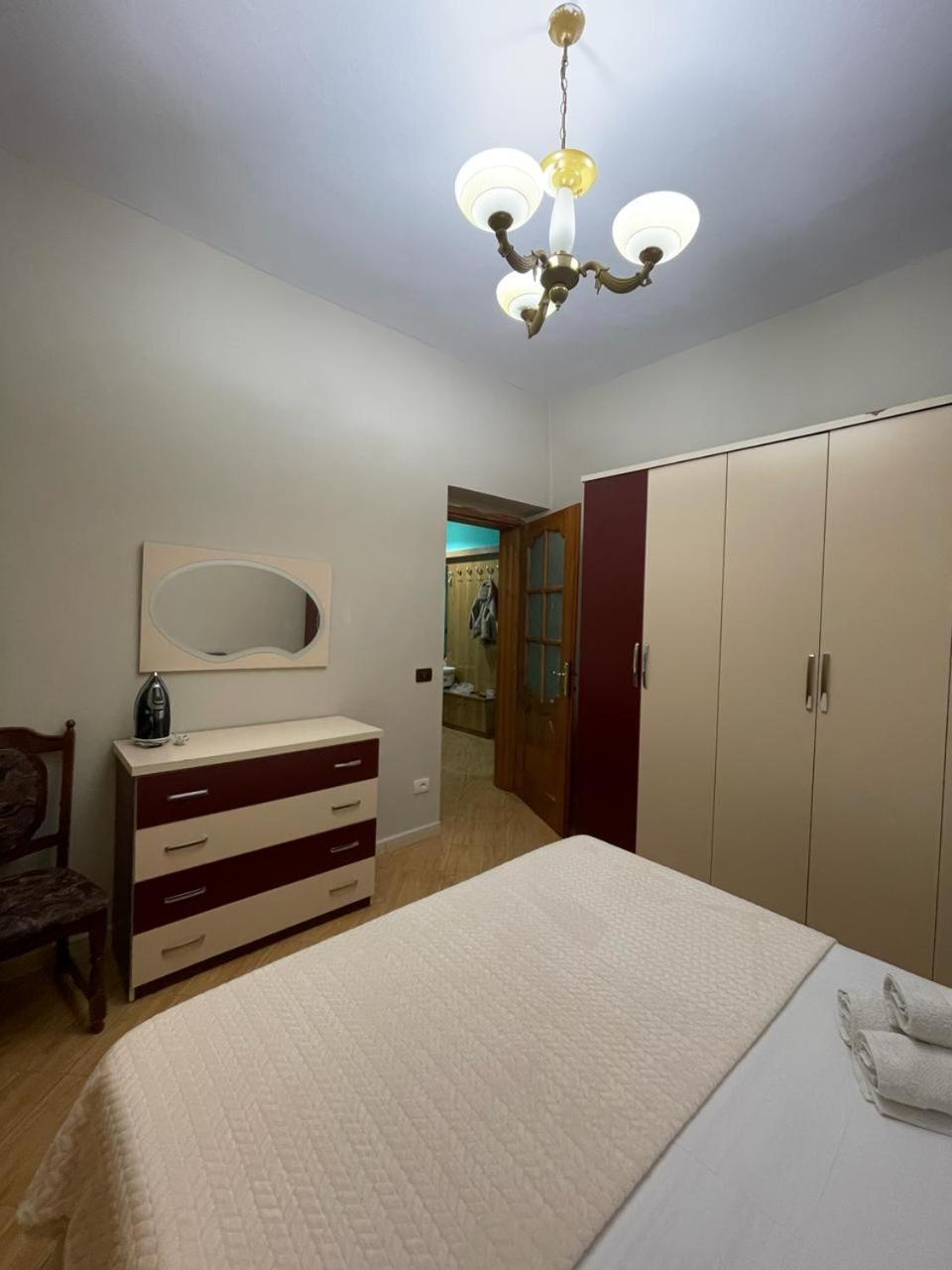 Trumpets Apartment ติรานา ภายนอก รูปภาพ